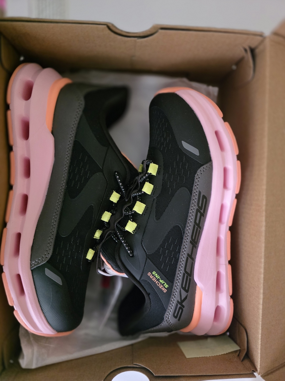 Skechers Black Sneakers with Pink and Coral Sole